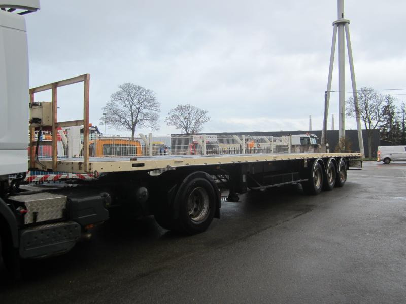 Fruehauf - Semi-reboque plataforma/ Caixa aberta: foto 1 Fruehauf - Semi-reboque plataforma/ Caixa aberta: foto 1