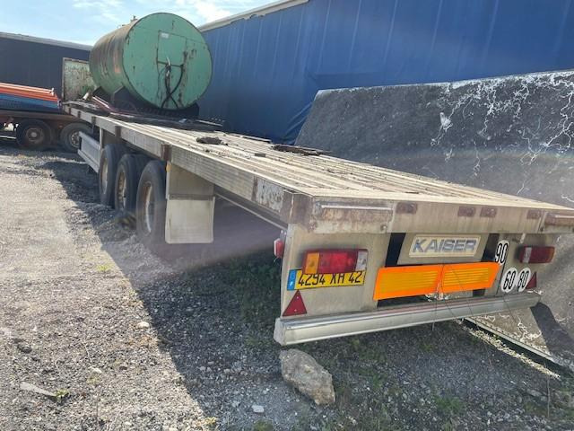 Kaiser - Semi-reboque plataforma/ Caixa aberta: foto 4 Kaiser - Semi-reboque plataforma/ Caixa aberta: foto 4
