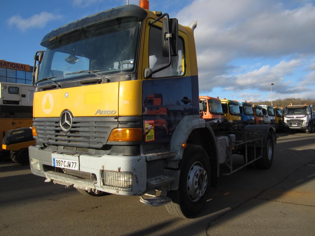 Mercedes Atego 1823 - Camião polibenne: foto 1 Mercedes Atego 1823 - Camião polibenne: foto 1