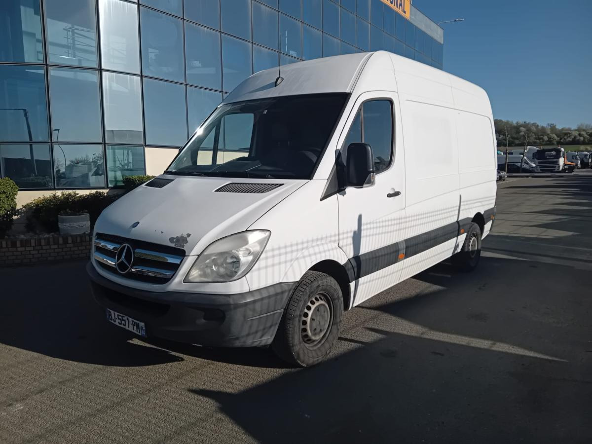 Mercedes Sprinter 218 CDI - Furgão: foto 2 Mercedes Sprinter 218 CDI - Furgão: foto 2