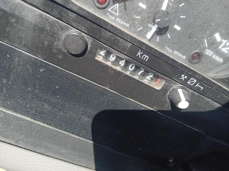 Camião basculante Renault Kerax 260: foto 9