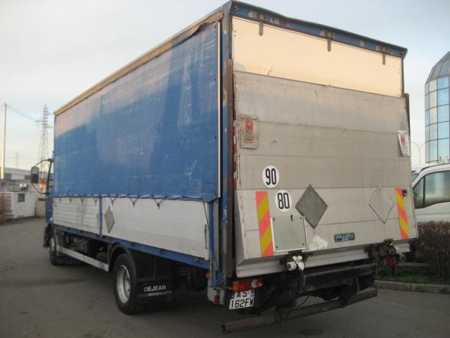 Renault Midlum 180 - Camião de lona: foto 4 Renault Midlum 180 - Camião de lona: foto 4
