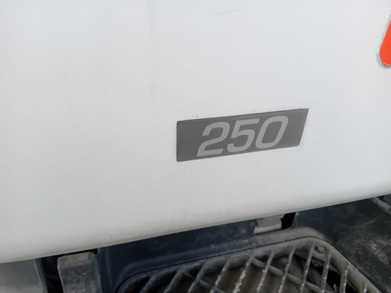 Renault Premium 250 - Caminhão tanque: foto 4 Renault Premium 250 - Caminhão tanque: foto 4