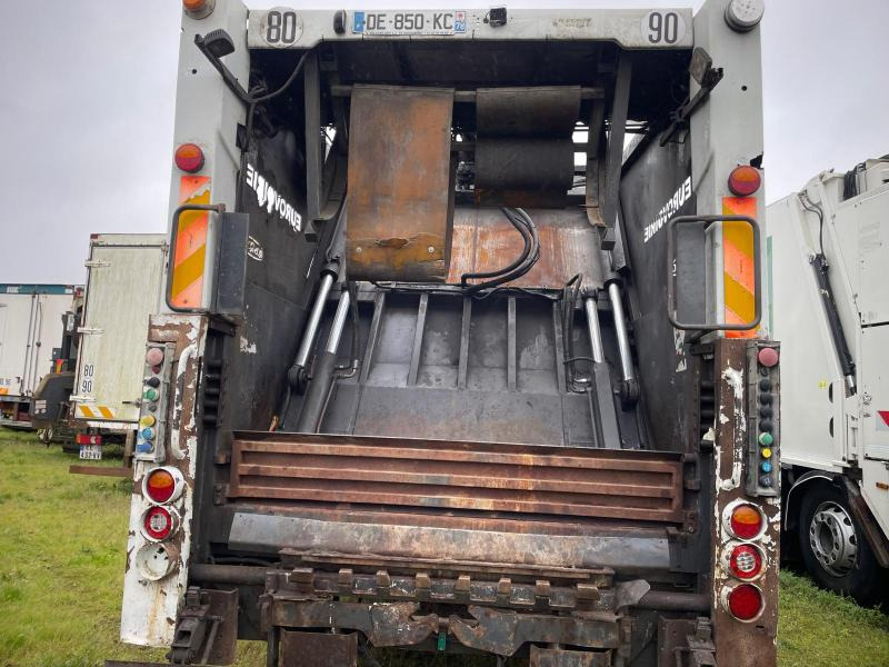 Renault Premium 280.19 DXI - Caminhão de lixo: foto 5 Renault Premium 280.19 DXI - Caminhão de lixo: foto 5