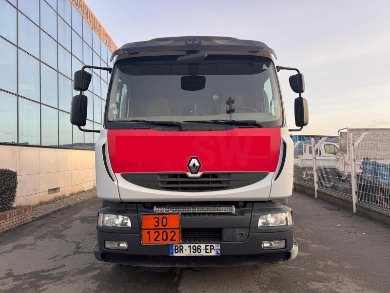 Renault Premium 300 DXI - Caminhão tanque: foto 2 Renault Premium 300 DXI - Caminhão tanque: foto 2