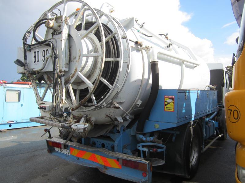 Renault Premium 340 - Caminhão tanque: foto 5 Renault Premium 340 - Caminhão tanque: foto 5