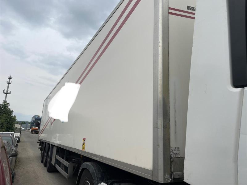 Samro - Semi-reboque furgão: foto 2 Samro - Semi-reboque furgão: foto 2