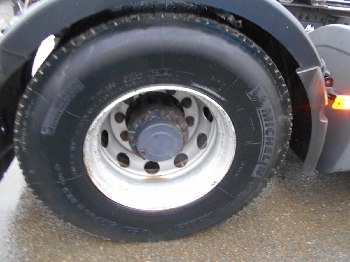 Renault Premium Lander 450 - Tractor: foto 5 Renault Premium Lander 450 - Tractor: foto 5