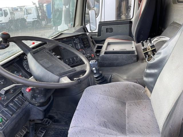 Volvo FL10 - Camião polibenne: foto 5 Volvo FL10 - Camião polibenne: foto 5