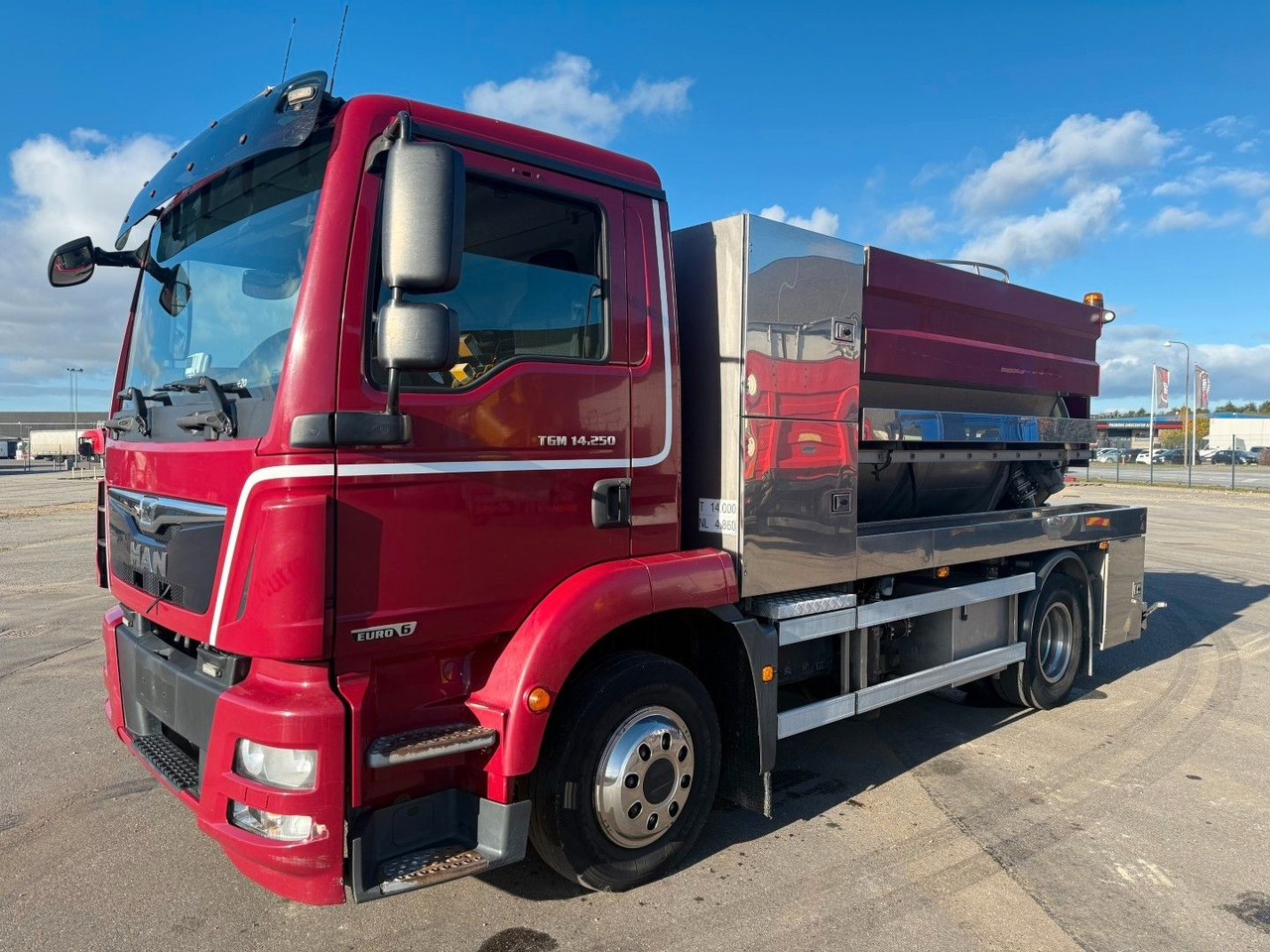 MAN TGM 14.250 VM-Tarm Stainless Steel 5600 l. Kombi - Caminhão limpa fossa: foto 1 MAN TGM 14.250 VM-Tarm Stainless Steel 5600 l. Kombi - Caminhão limpa fossa: foto 1