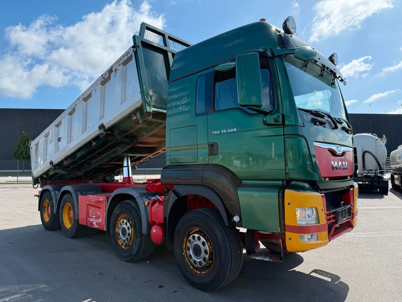 MAN TGS 35.500 8x4 Euro 6 Pendel Steel Tipper MAN TGS 35.500 8x4 Euro 6 Pendel Steel Tipper - Camião basculante: foto 2 MAN TGS 35.500 8x4 Euro 6 Pendel Steel Tipper MAN TGS 35.500 8x4 Euro 6 Pendel Steel Tipper - Camião basculante: foto 2