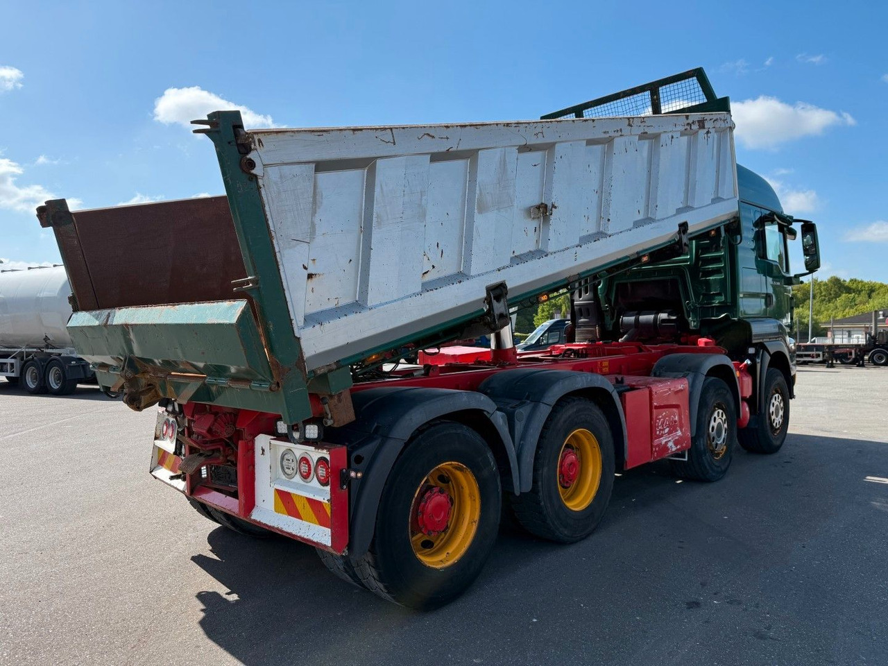 MAN TGS 35.500 8x4 Euro 6 Pendel Steel Tipper MAN TGS 35.500 8x4 Euro 6 Pendel Steel Tipper - Camião basculante: foto 3 MAN TGS 35.500 8x4 Euro 6 Pendel Steel Tipper MAN TGS 35.500 8x4 Euro 6 Pendel Steel Tipper - Camião basculante: foto 3