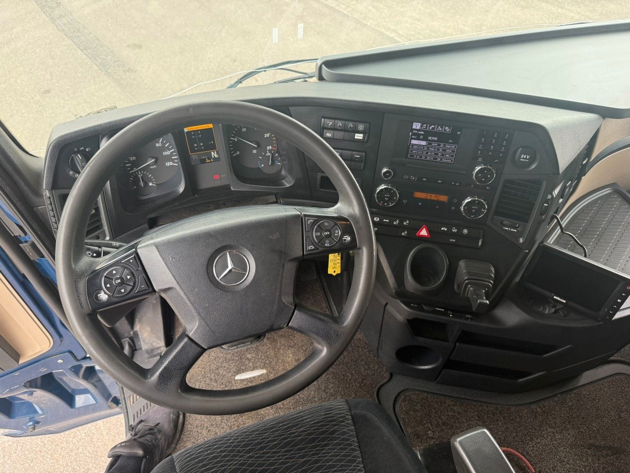 Camião chassi Mercedes-Benz Arocs 3253 8x26 Euro 6 Chassis / Fahrgestell: foto 6