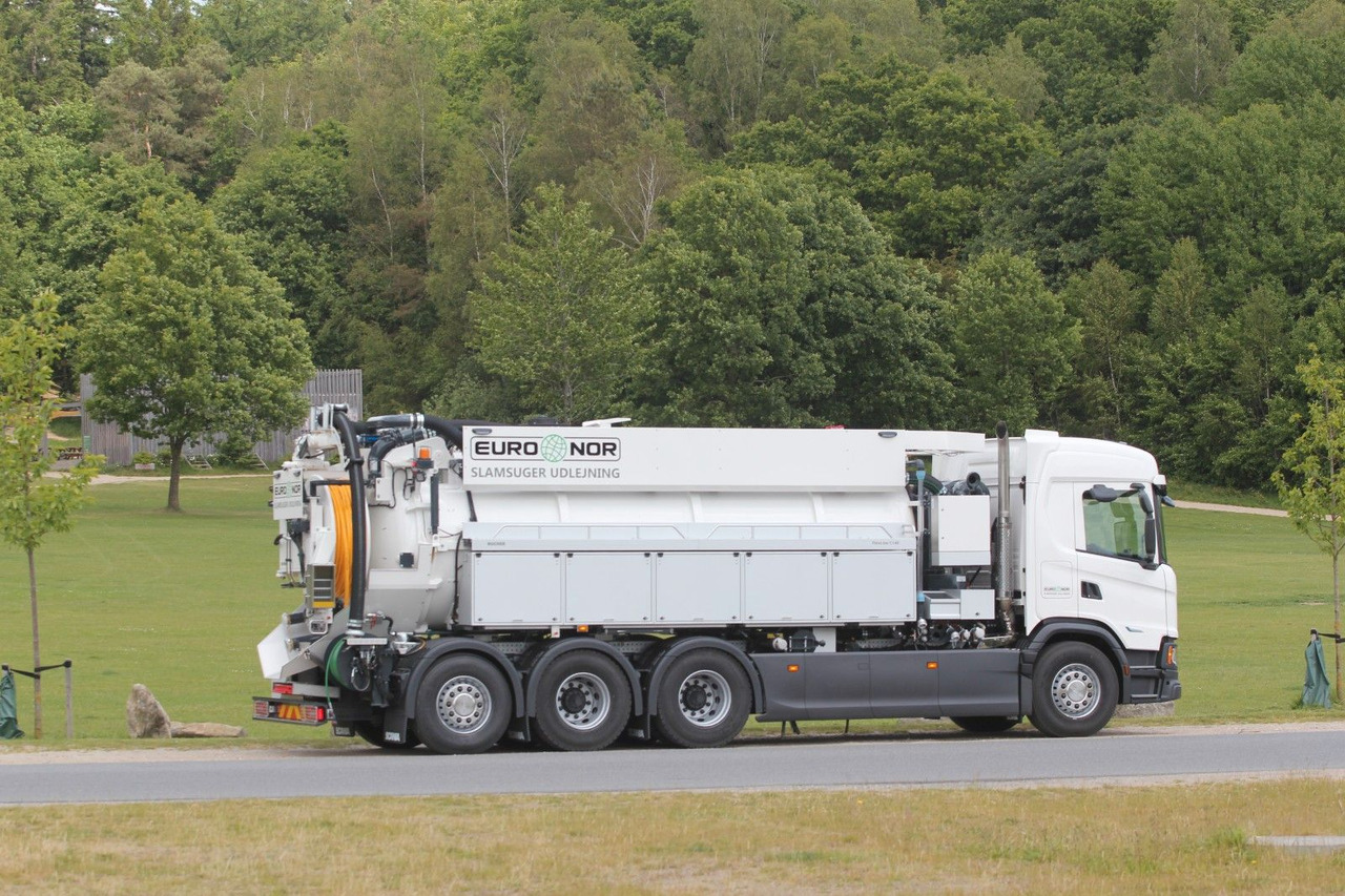 Scania G460 B8x4*4NBMN Bucher FlexLine CM140 - Caminhão limpa fossa: foto 3 Scania G460 B8x4*4NBMN Bucher FlexLine CM140 - Caminhão limpa fossa: foto 3
