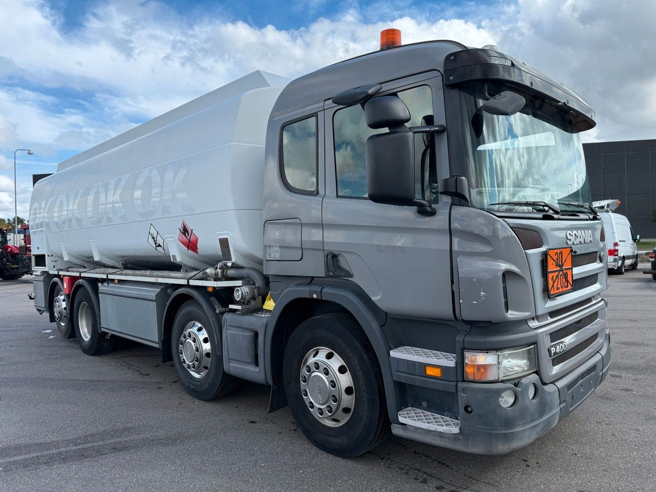 Scania P400 8x2*6 HMK Bilcon 24.000 l. ADR Euro 5 - Caminhão tanque: foto 2 Scania P400 8x2*6 HMK Bilcon 24.000 l. ADR Euro 5 - Caminhão tanque: foto 2
