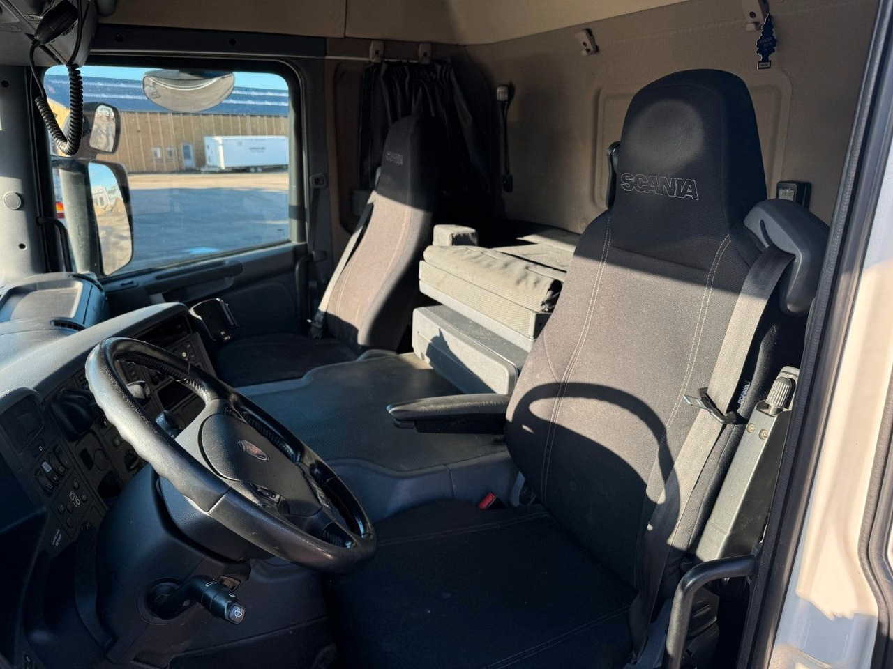 Scania P410 6x4 Liebherr THP 140 H 24 M4XH Concretepump - Autobomba de betão: foto 5 Scania P410 6x4 Liebherr THP 140 H 24 M4XH Concretepump - Autobomba de betão: foto 5