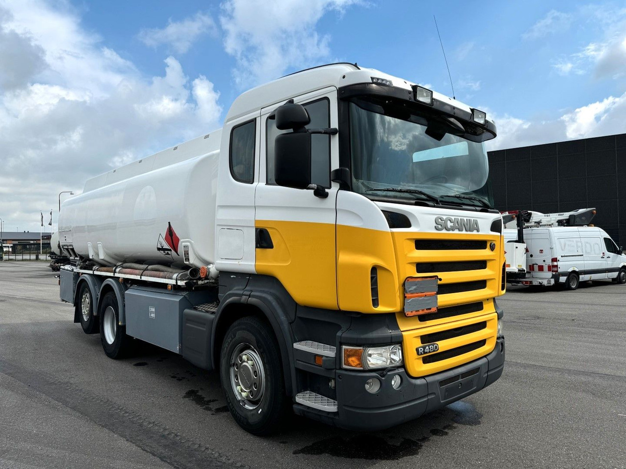 Scania R480 6x2*4 19.000 L ADR Tanktruck - Caminhão tanque: foto 2 Scania R480 6x2*4 19.000 L ADR Tanktruck - Caminhão tanque: foto 2