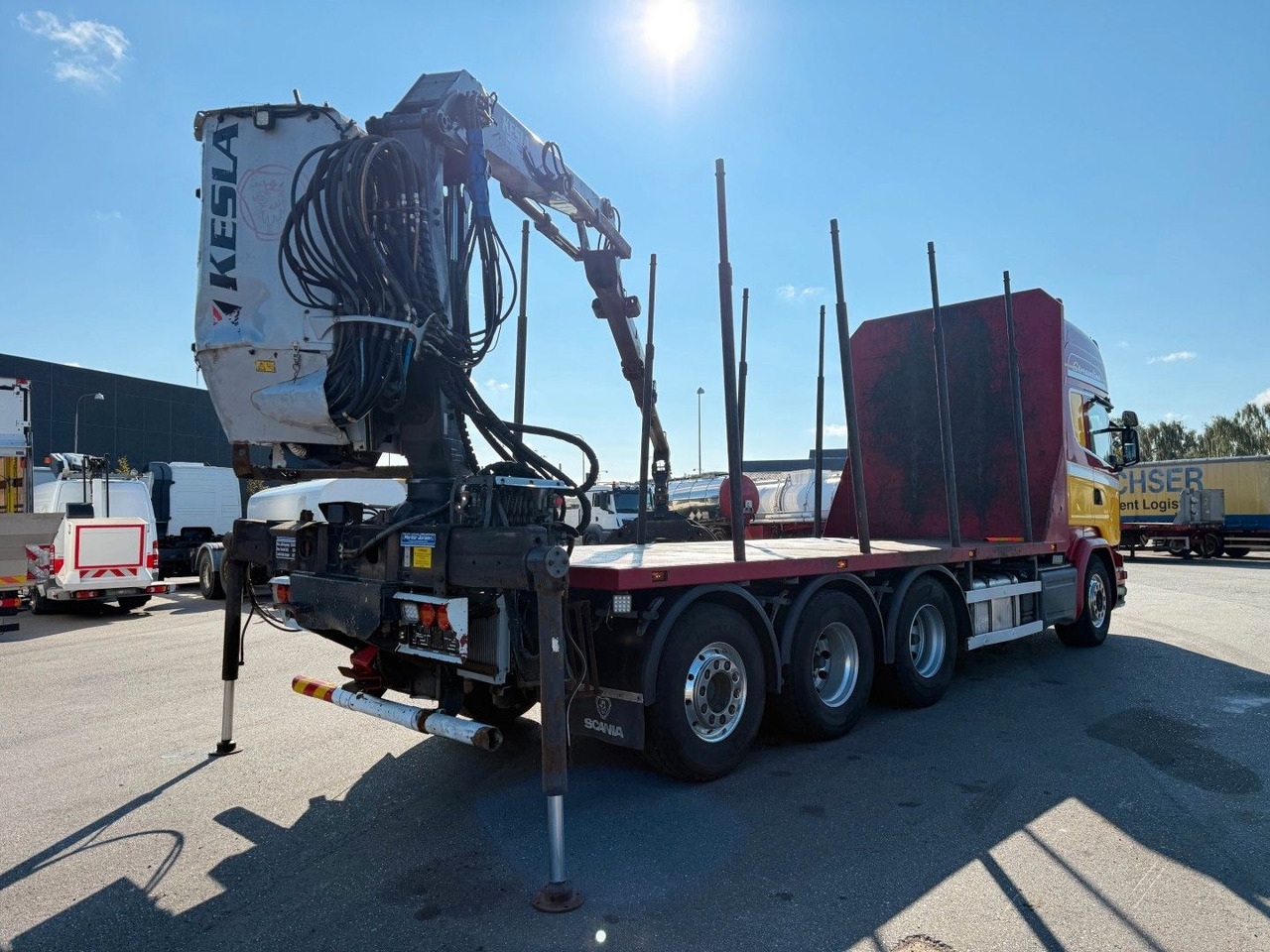 Scania R580 V8 8x4*4 Crane Kesla 21127 / Woodtransport - Camião grua: foto 3 Scania R580 V8 8x4*4 Crane Kesla 21127 / Woodtransport - Camião grua: foto 3
