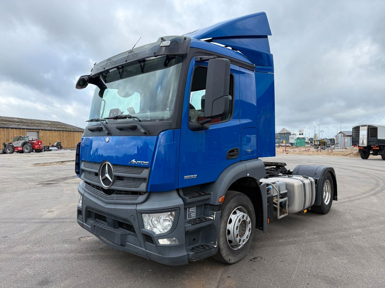Mercedes-Benz Actros 1832 4x2 Euro 6 - Tractor: foto 1 Mercedes-Benz Actros 1832 4x2 Euro 6 - Tractor: foto 1