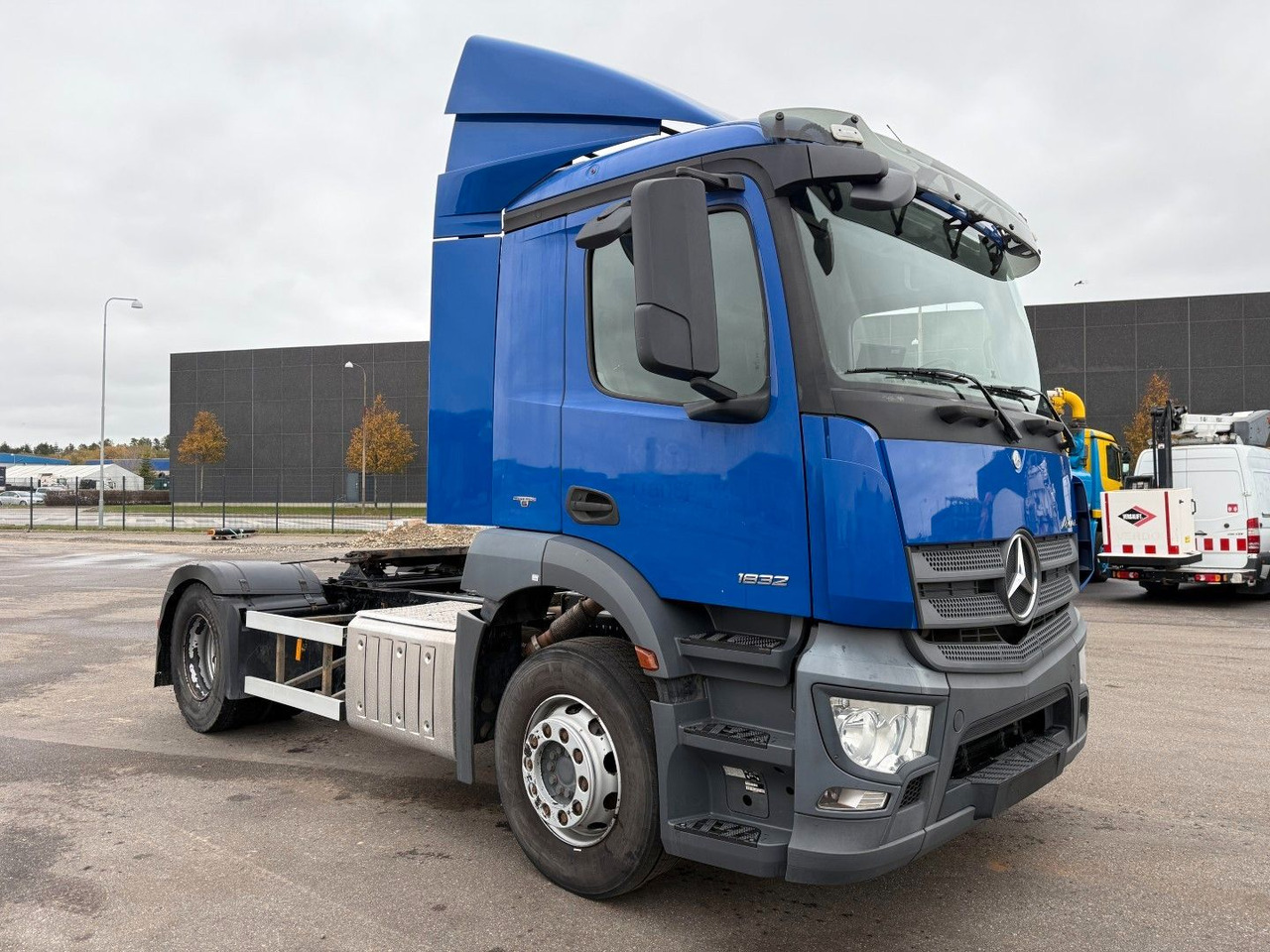 Mercedes-Benz Actros 1832 4x2 Euro 6 - Tractor: foto 2 Mercedes-Benz Actros 1832 4x2 Euro 6 - Tractor: foto 2