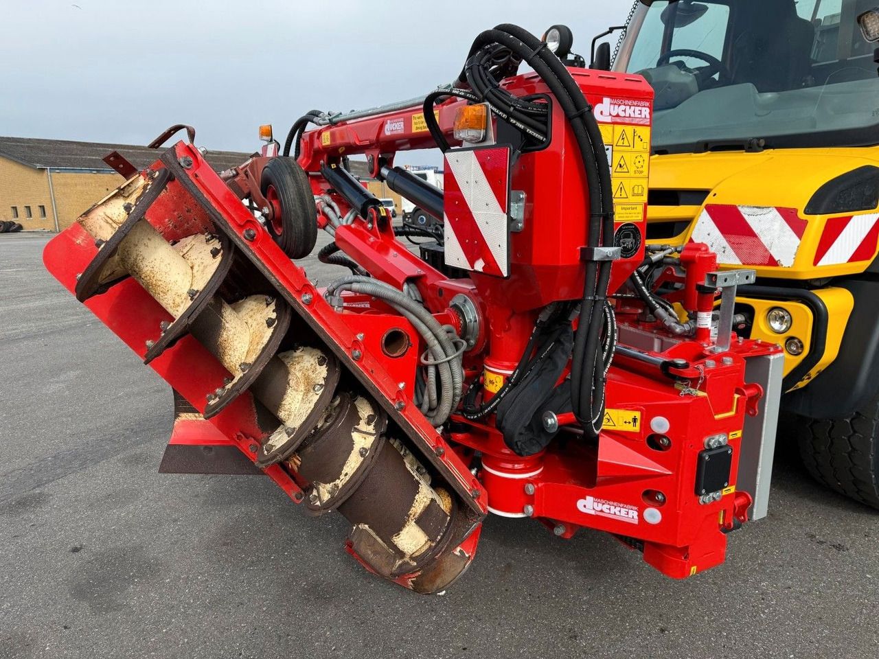 Camião basculante Unimog U427 4x4 Tipper / Kipper / Dücker Fräse BRS 15: foto 6 Camião basculante Unimog U427 4x4 Tipper / Kipper / Dücker Fräse BRS 15: foto 6