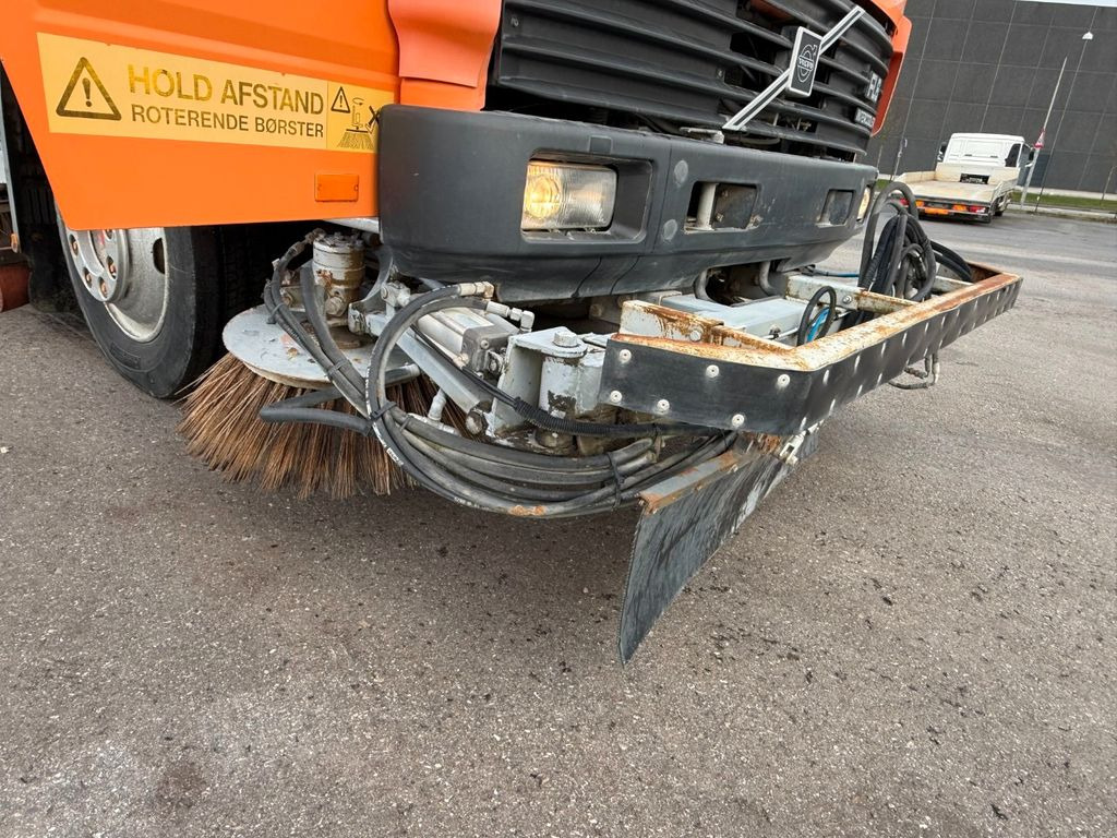 Varredora urbana Volvo FL615 Johnston-Beam JB 600 Road Sweeper: foto 10