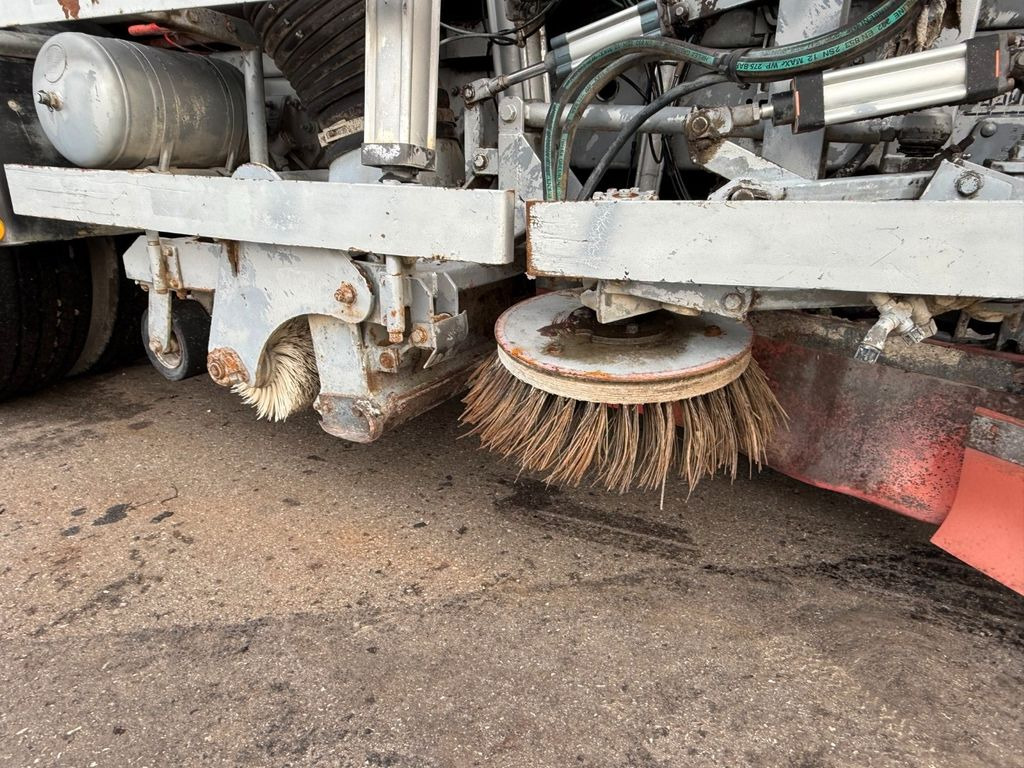 Varredora urbana Volvo FL615 Johnston-Beam JB 600 Road Sweeper: foto 9