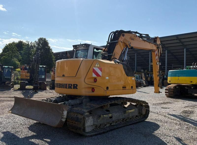 Liebherr R914 Compact Litronic - Escavadora de rastos: foto 4 Liebherr R914 Compact Litronic - Escavadora de rastos: foto 4