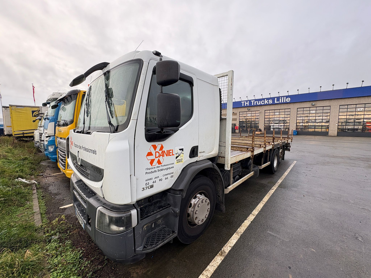 Renault Premium 370 DXI - Camião de caixa aberta/ Plataforma: foto 2 Renault Premium 370 DXI - Camião de caixa aberta/ Plataforma: foto 2