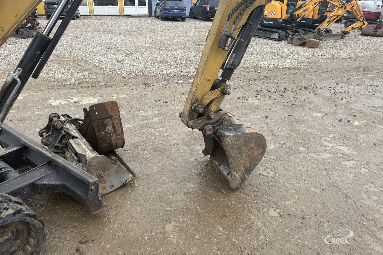 Mini escavadeira Caterpillar 302.7DCR: foto 8 Mini escavadeira Caterpillar 302.7DCR: foto 8