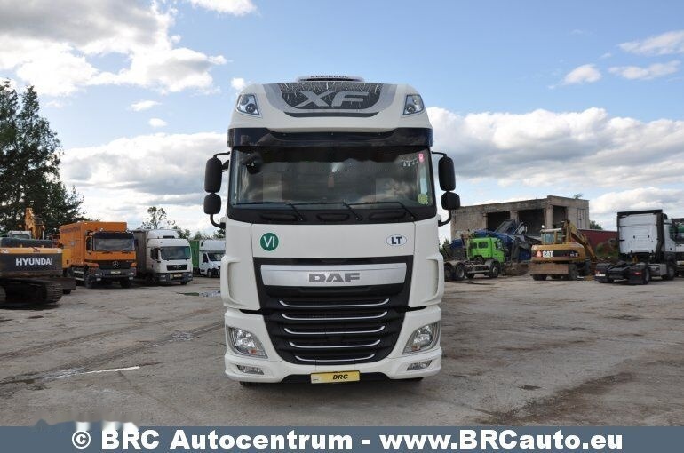 DAF DAF Krone XF 460 FAR XF 460 FAR - Camião de transporte de cavalos: foto 4 DAF DAF Krone XF 460 FAR XF 460 FAR - Camião de transporte de cavalos: foto 4