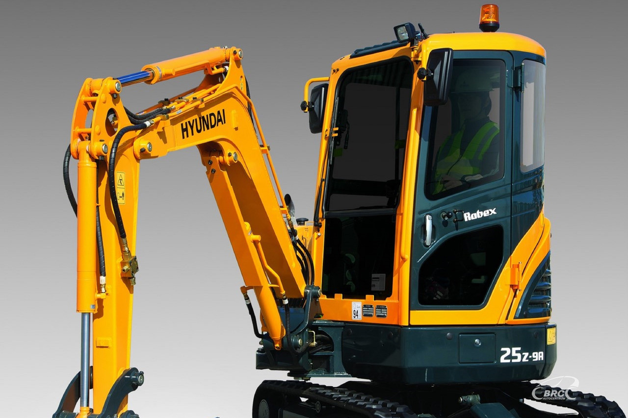 Hyundai R25Z-9AK - Mini escavadeira: foto 1 Hyundai R25Z-9AK - Mini escavadeira: foto 1