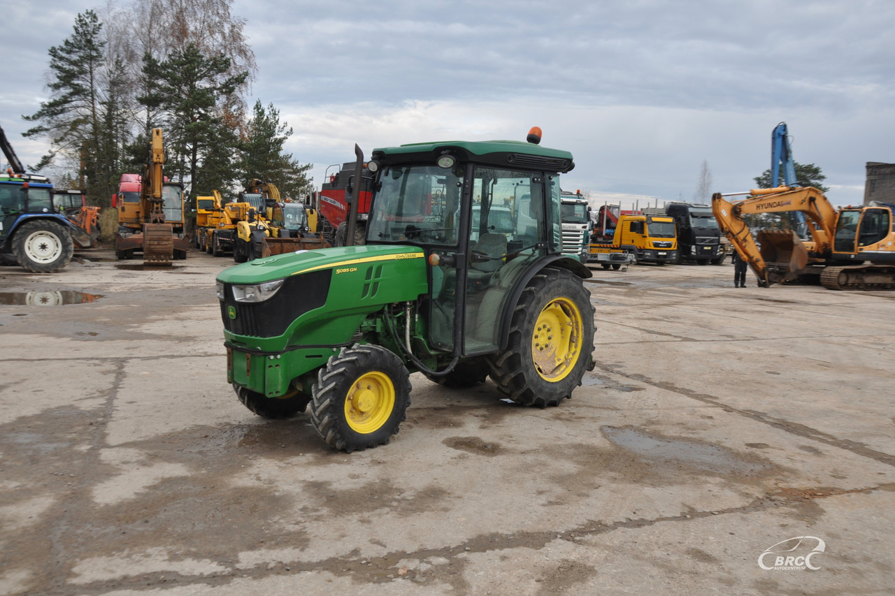 John Deere 5085 - Trator: foto 1 John Deere 5085 - Trator: foto 1