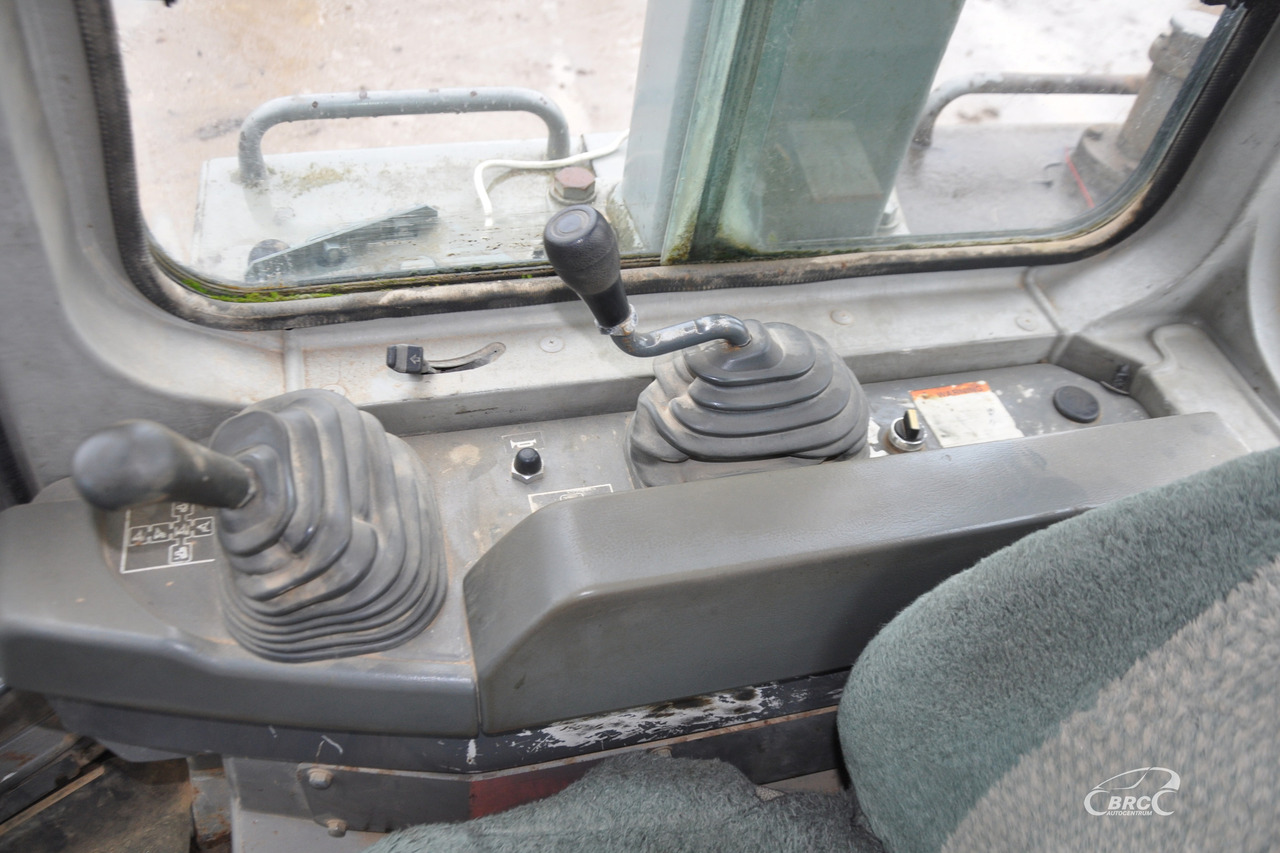 Buldôzer Komatsu D 155 AX: foto 13
