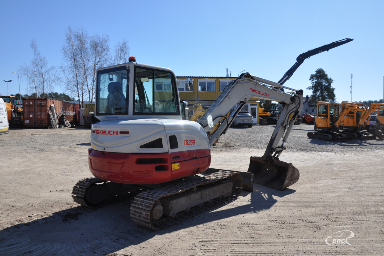 Takeuchi TB260 - Escavadora de rastos: foto 5 Takeuchi TB260 - Escavadora de rastos: foto 5