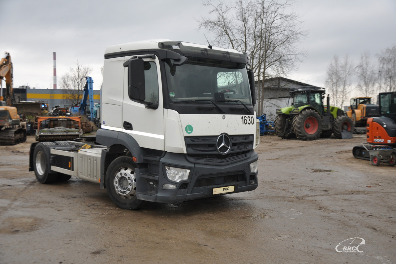 Mercedes-Benz Actros - Tractor: foto 2 Mercedes-Benz Actros - Tractor: foto 2
