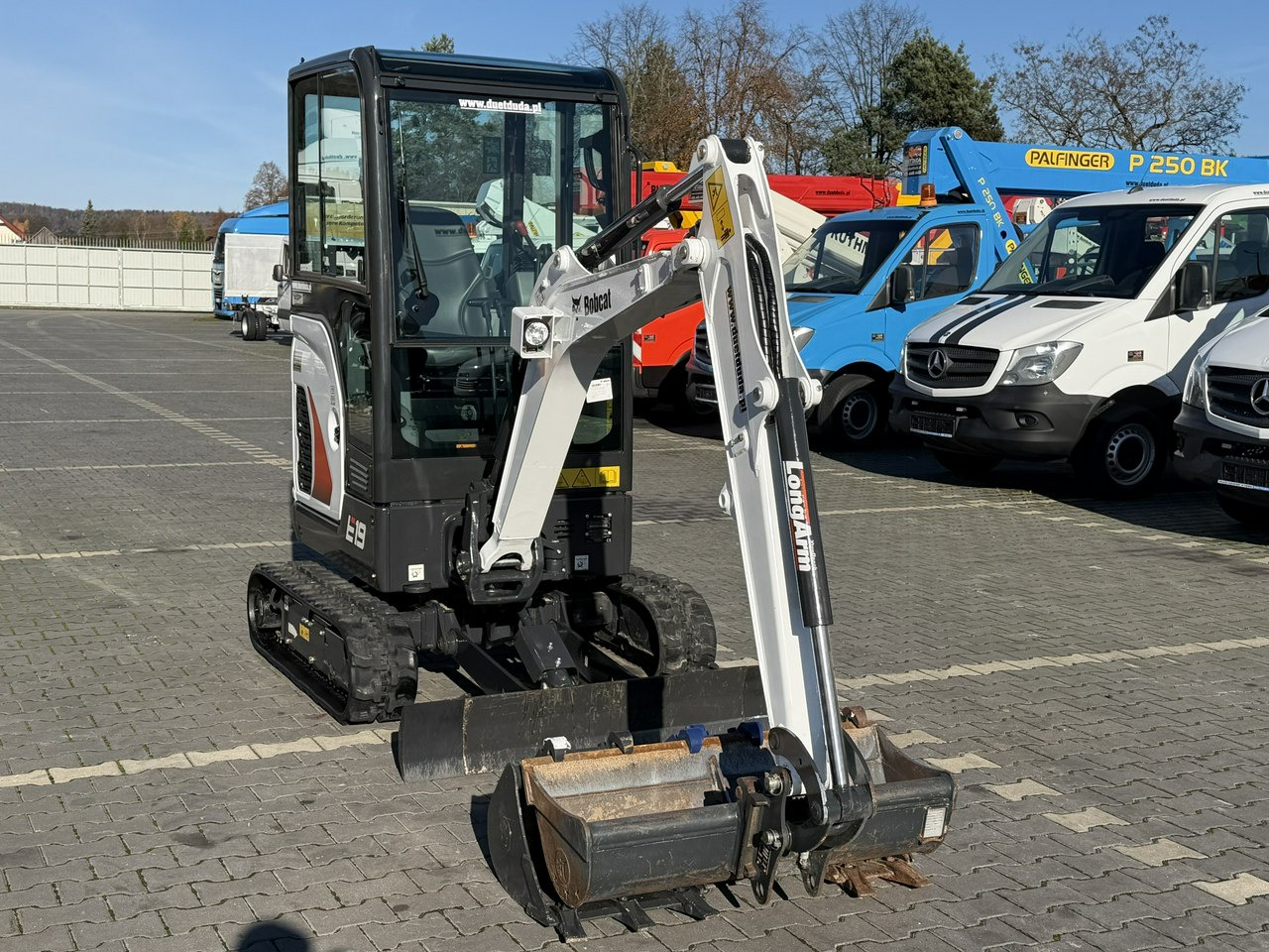 Bobcat E19 Komplet Łyżek Mało Używana Przepracowane tylko 90mth - Mini escavadeira: foto 4 Bobcat E19 Komplet Łyżek Mało Używana Przepracowane tylko 90mth - Mini escavadeira: foto 4