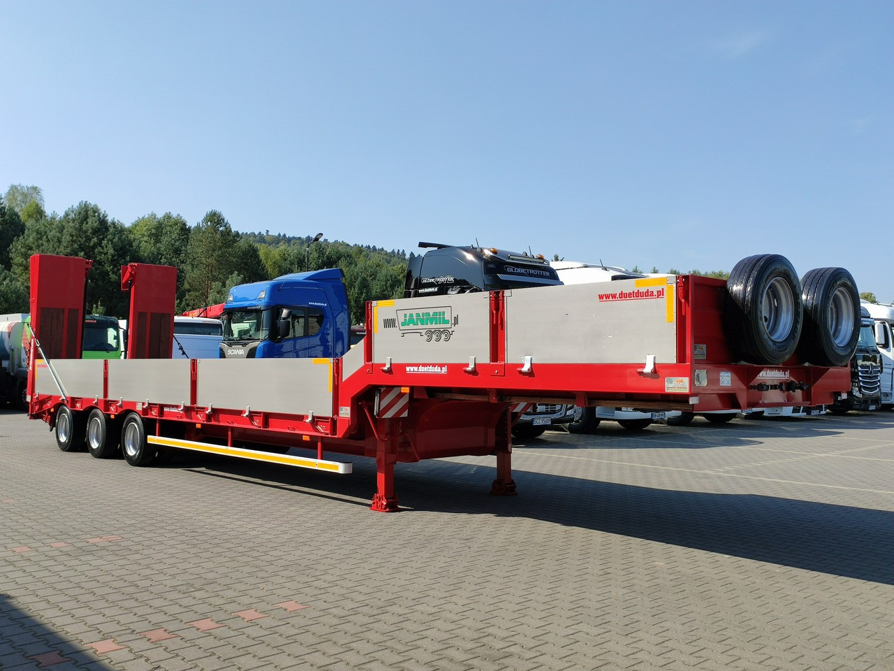 Bodex JANMIL Burtówka Laweta Niskopodłogowa Podczołgówka 3-Osie - Semi-reboque baixa: foto 5 Bodex JANMIL Burtówka Laweta Niskopodłogowa Podczołgówka 3-Osie - Semi-reboque baixa: foto 5