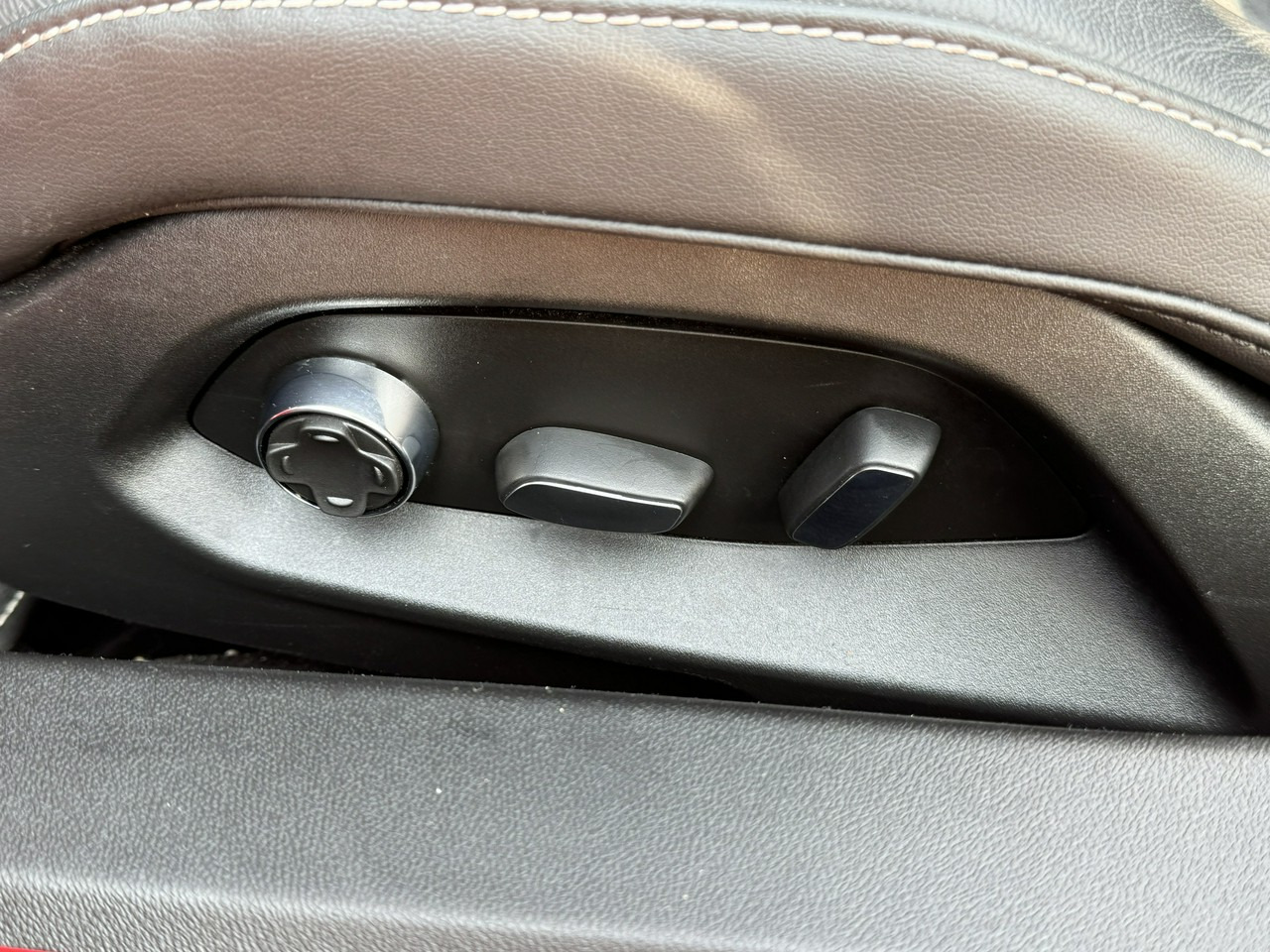 Cabrio Chevrolet Corvette: foto 29 Cabrio Chevrolet Corvette: foto 29