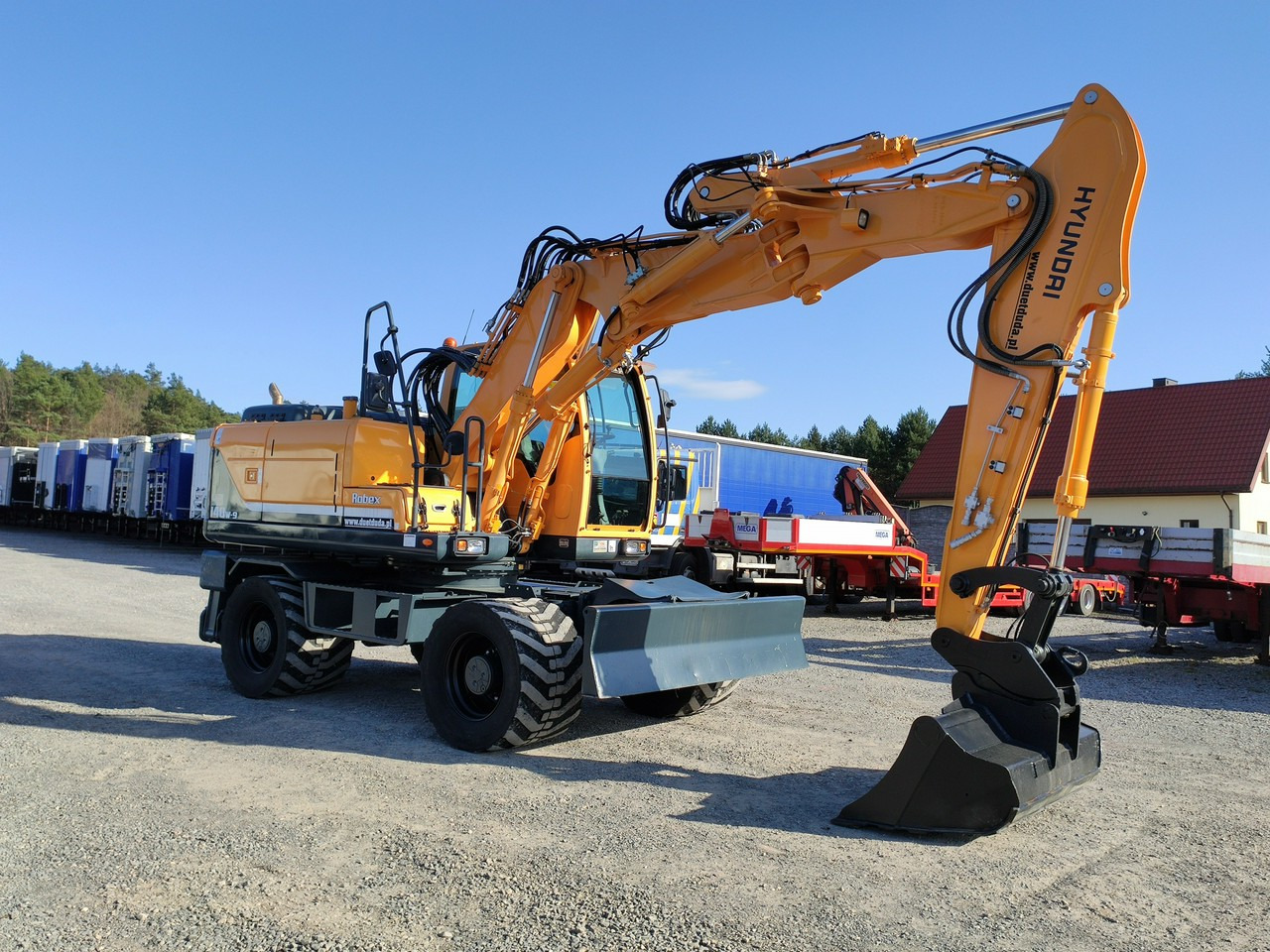 Hyundai 140W-9 Łyżka Skarpowa+Szybko Złącze !!! STAN Bardzo Dobry !!! - Escavadeira de rodas: foto 2 Hyundai 140W-9 Łyżka Skarpowa+Szybko Złącze !!! STAN Bardzo Dobry !!! - Escavadeira de rodas: foto 2