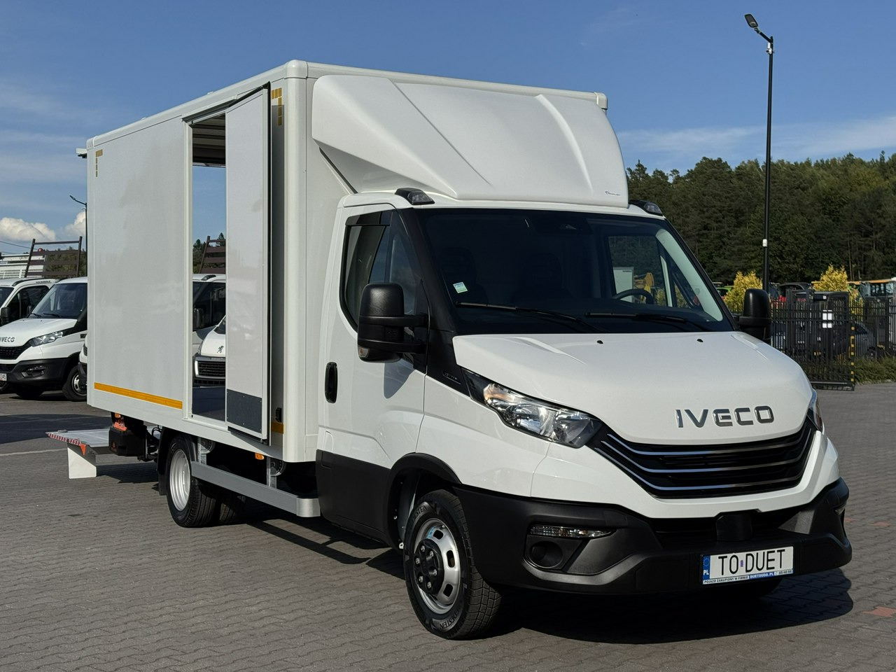 Iveco Daily 35C14 - Carrinha de contentor: foto 4 Iveco Daily 35C14 - Carrinha de contentor: foto 4