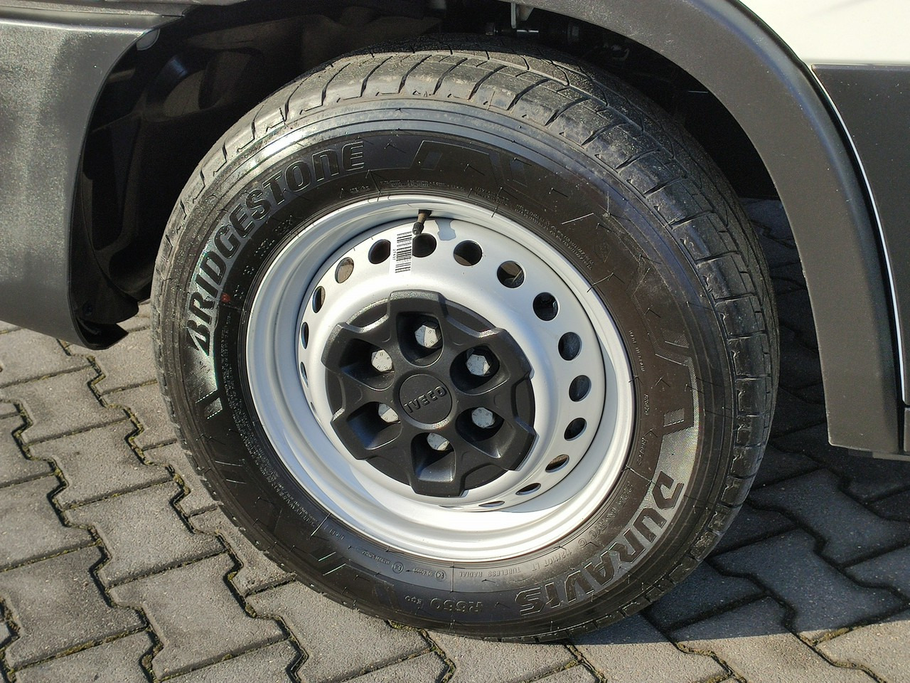 Iveco Daily 35S16 V - Carrinha de caixa aberta: foto 3 Iveco Daily 35S16 V - Carrinha de caixa aberta: foto 3