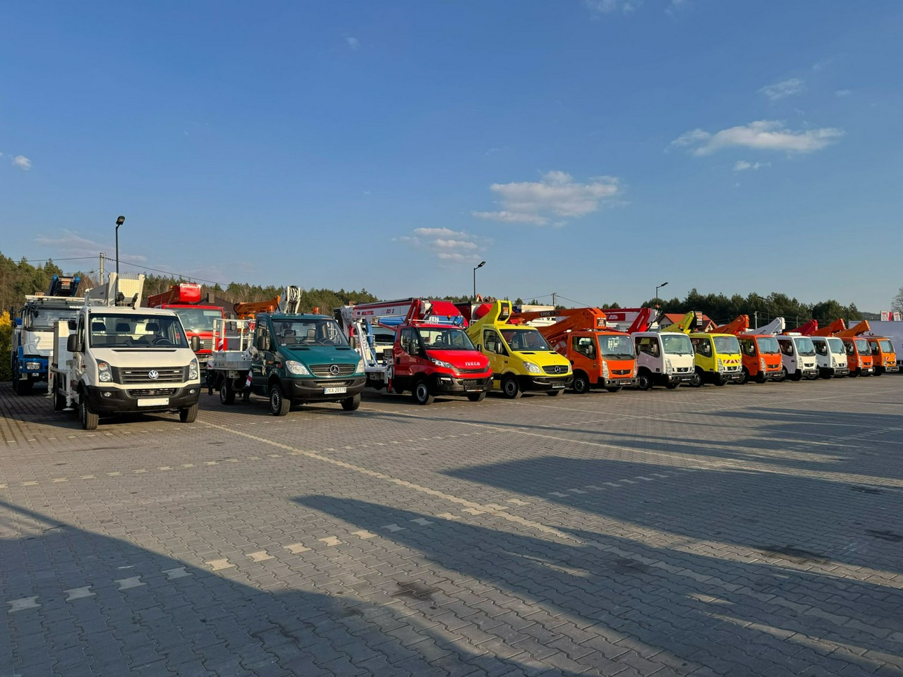 Caminhão com plataforma aérea Iveco Daily 55S17W 4x4 Zwyżka 19m Versalift Lat 55 TB Time France: foto 32
