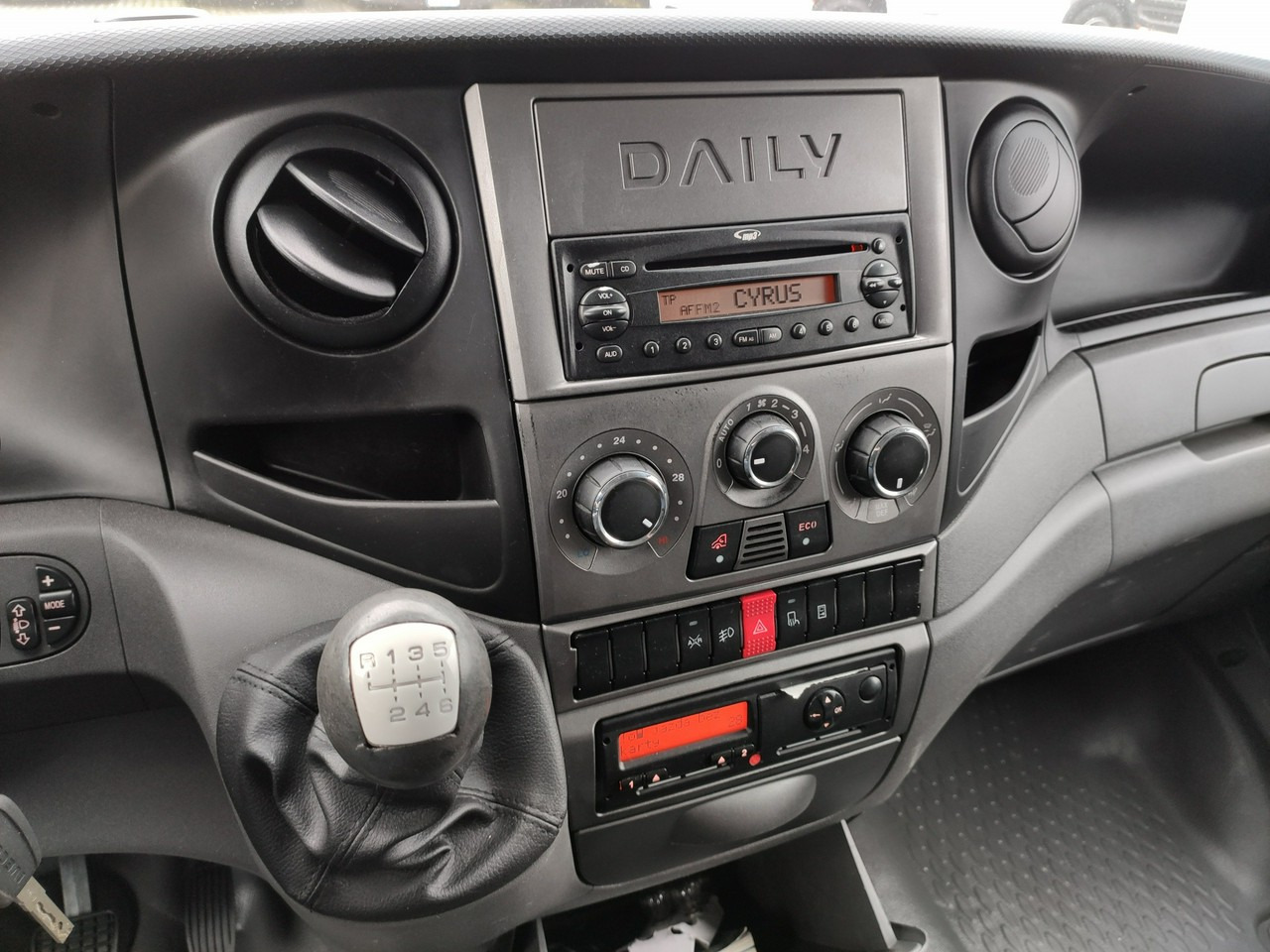 Carrinha de lona Iveco Daily 70C17 Firana Tył Drzwi Zadbany w Pełni Sprawny Super Stan: foto 21