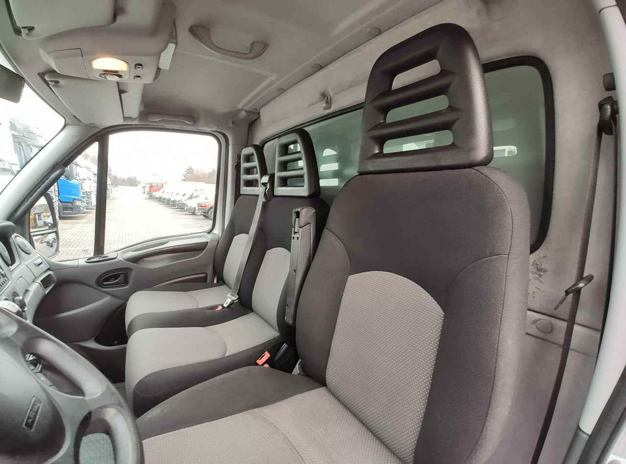 Carrinha de lona Iveco Daily 70C17 Firana Tył Drzwi Zadbany w Pełni Sprawny Super Stan: foto 15
