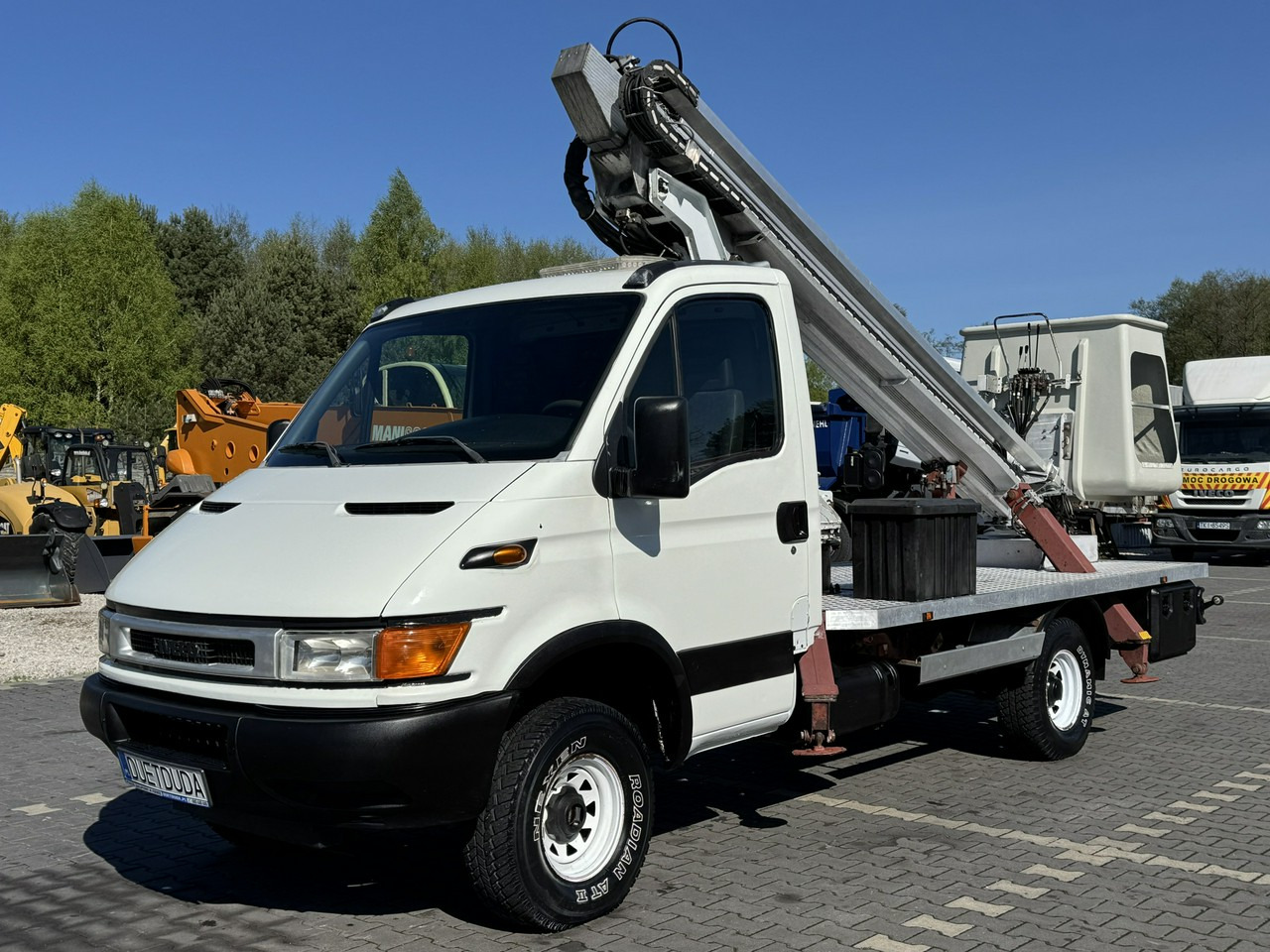 Iveco Daily - Caminhão com plataforma aérea: foto 3 Iveco Daily - Caminhão com plataforma aérea: foto 3