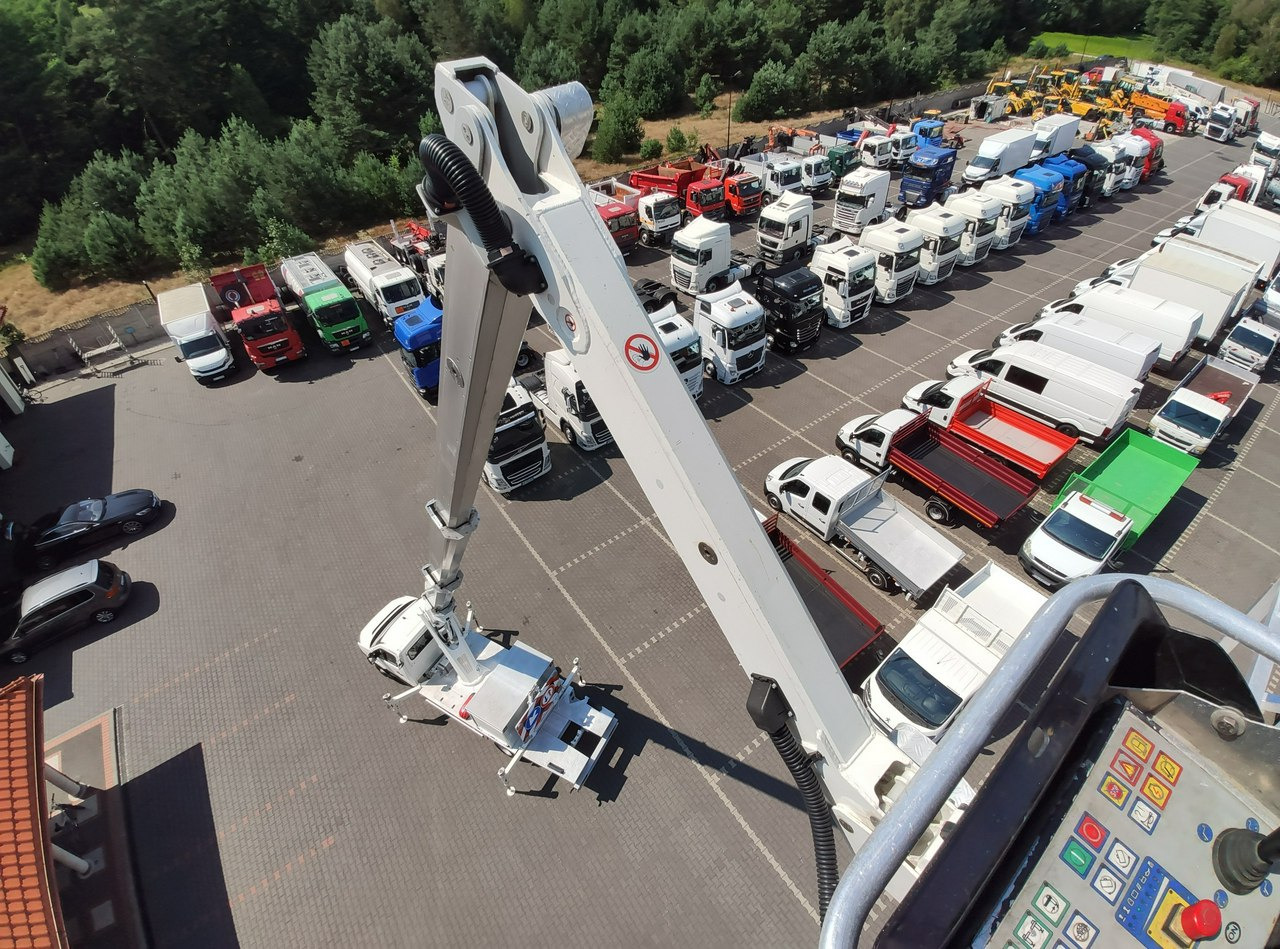 Iveco Volkswagen Crafter 4x4 Zwyżka 21m Palfinger P210BK JIP-Ogon udt - Caminhão com plataforma aérea: foto 3 Iveco Volkswagen Crafter 4x4 Zwyżka 21m Palfinger P210BK JIP-Ogon udt - Caminhão com plataforma aérea: foto 3