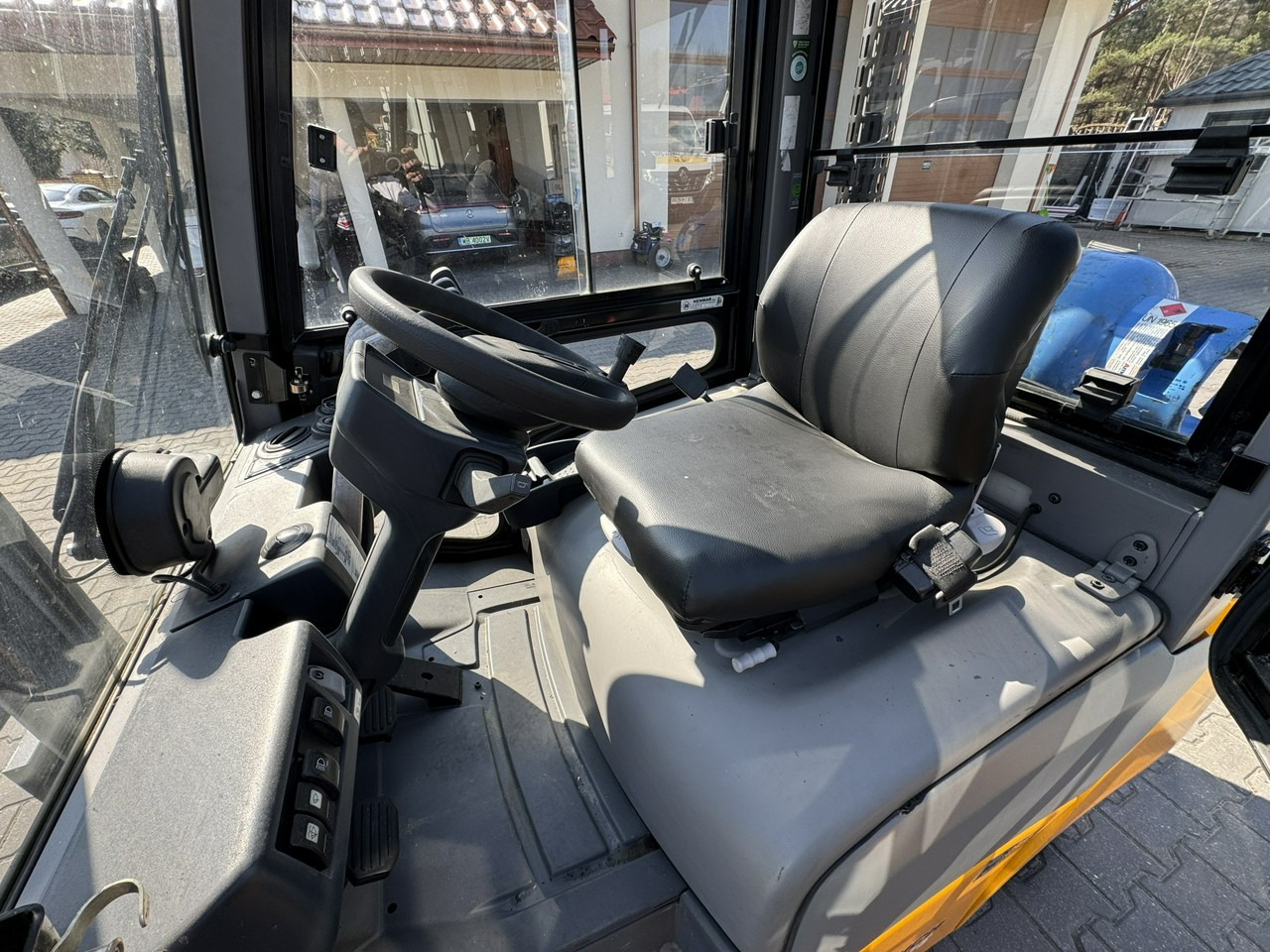 Empilhadeira a gás Jungheinrich TFG 316 Duplex Przesuw Boczny Oświetlenie Robocze: foto 12 Empilhadeira a gás Jungheinrich TFG 316 Duplex Przesuw Boczny Oświetlenie Robocze: foto 12