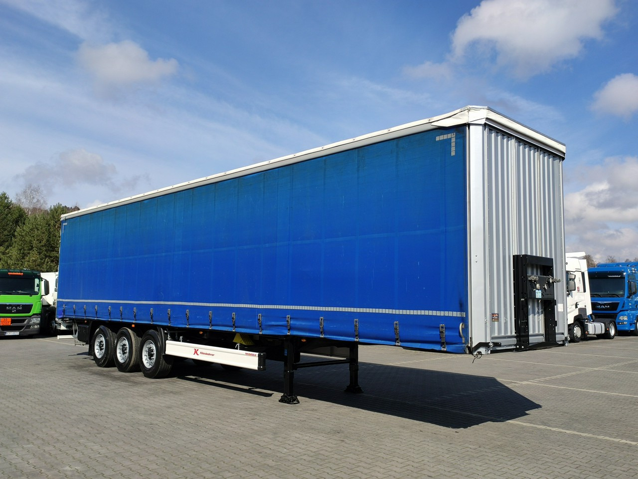 Kassbohrer Maxima XS Standard Super Stan !!! - Semi-reboque de lona: foto 4 Kassbohrer Maxima XS Standard Super Stan !!! - Semi-reboque de lona: foto 4