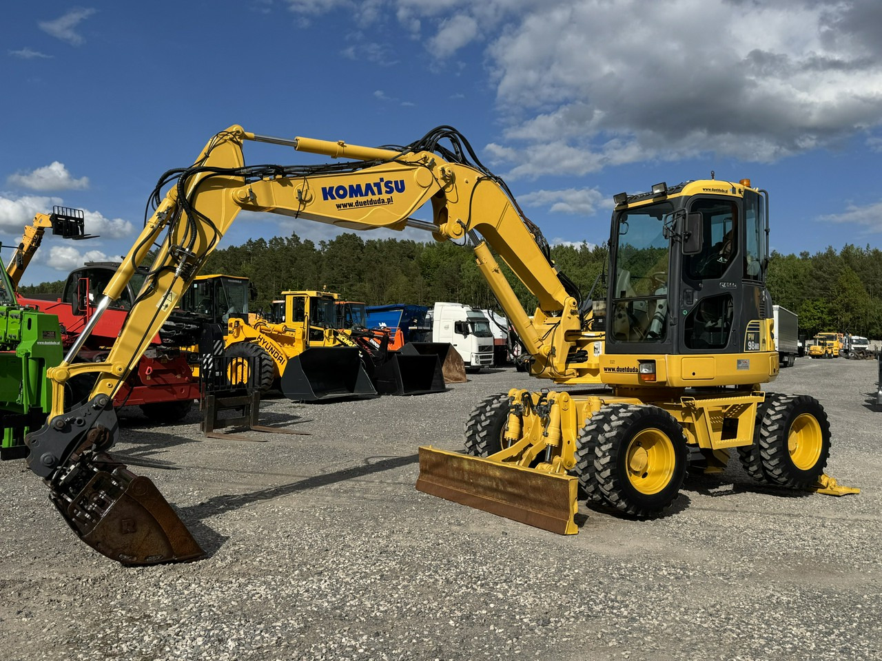 Komatsu PW 98 MR 8 Pług + Podpory 10ton Szybkozłącze - Escavadeira de rodas: foto 1 Komatsu PW 98 MR 8 Pług + Podpory 10ton Szybkozłącze - Escavadeira de rodas: foto 1